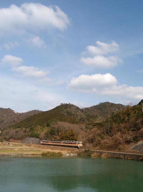 2005.02.27-d106e.jpg