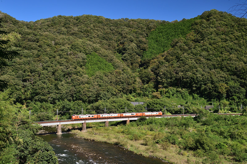 r2025.10.10-da127.jpg